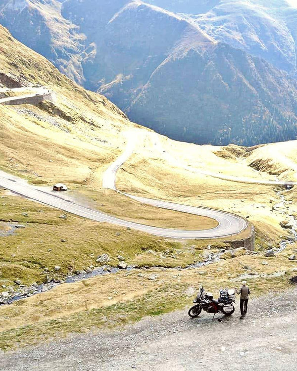 Motorcycle-Diaries - On Her Bike