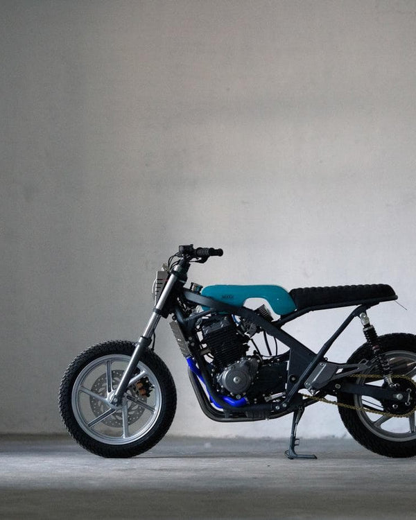 Mokka Cycles' CB500 France Express