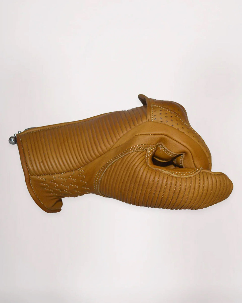 Goldtop Raptor leather motorcycle gloves sand studio image